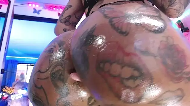 goddess BigassCock online show from April 25, 8:17 pm