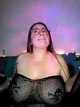 soofy   online show from July 30, 3:38 am