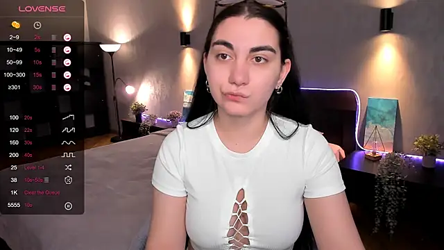 hannacheekss  online show from February 5, 2:08 am