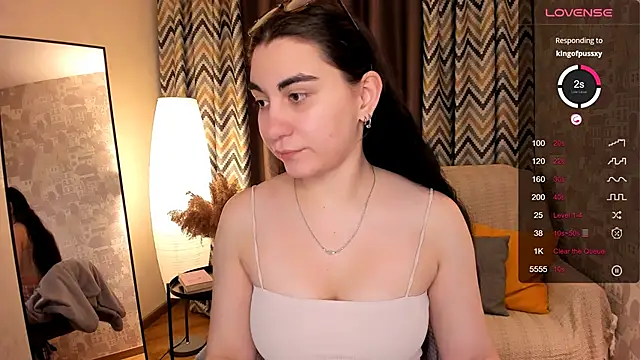 hannacheekss  online show from February 24, 1:57 am