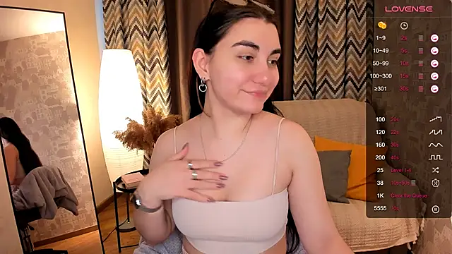 hannacheekss  online show from February 24, 5:22 am