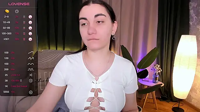 hannacheekss  online show from March 5, 4:13 am