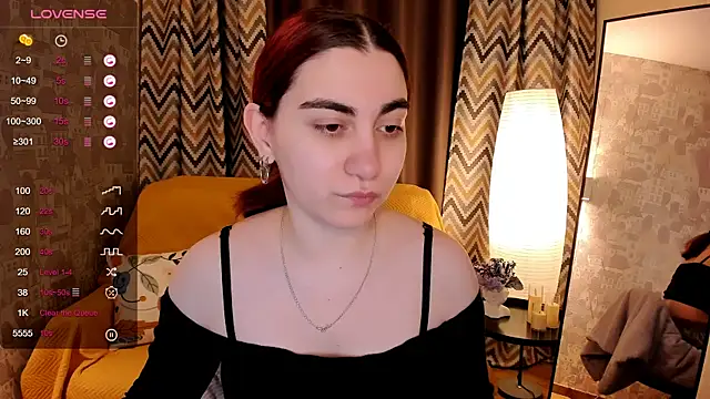 hannacheekss  online show from February 17, 2:08 am