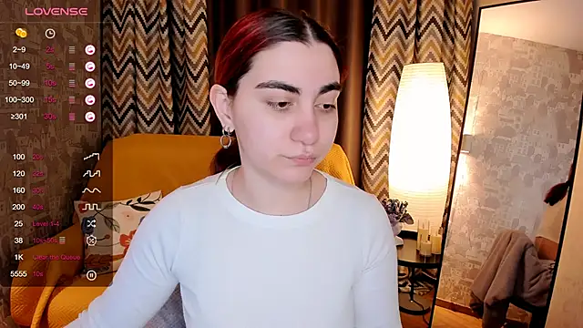 hannacheekss  online show from February 20, 6:26 am