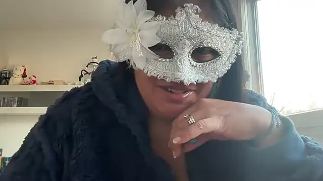 Snapshot of MashaCL chatting on November 12, 2:39 pm MashaCL online show from November 12, 2:39 pm