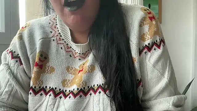 Snapshot of MashaCL chatting on December 3, 10:46 am MashaCL online show from December 3, 10:46 am