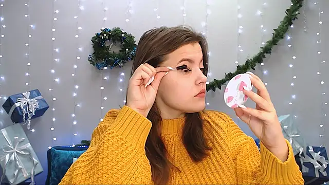 showmeparadise online show from December 8, 6:11 am