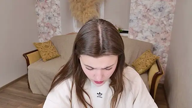 showmeparadise online show from November 21, 5:50 am