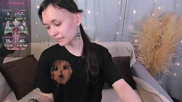 Emily Strikeee online show from January 23, 9:50 am