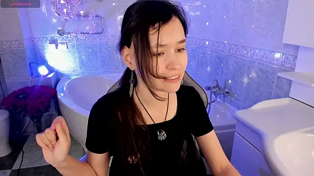 Emily Strikeee online show from October 9, 10:02 am