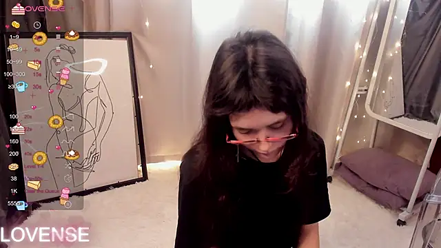 Emily Strikeee online show from March 22, 4:38 am