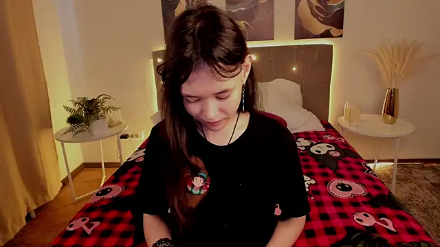 Emily Strikeee online show from May 15, 1:45 am