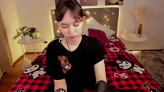 Emily Strikeee online show from May 20, 1:45 am