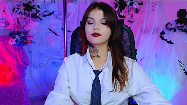 Snapshot of EvaThopson chatting on October 31, 12:06 pm EvaThopson online show from October 31, 12:06 pm