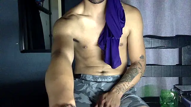 Snapshot of Hxnsovrgon chatting on April 16, 12:06 pm Hxnsovrgon online show from April 16, 12:06 pm