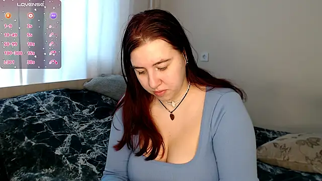 Snapshot of BettyandRich_ chatting on March 16, 10:00 am BettyandRich online show from March 16, 10:00 am