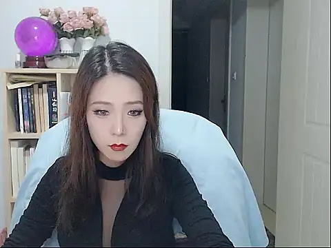 SuSushi728 online show from November 4, 3:55 pm