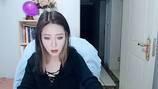 Snapshot of SuSushi728 chatting on May 22, 3:06 pm SuSushi728 online show from May 22, 3:06 pm