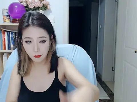 Snapshot of SuSushi728 chatting on June 28, 4:13 pm SuSushi728 online show from June 28, 4:13 pm