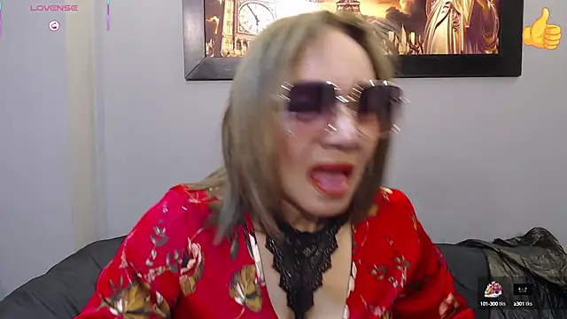 Snapshot of JennieRosse chatting on February 21, 2:06 pm JennieRosse online show from February 21, 2:06 pm