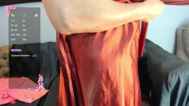 Snapshot of JennieRosse chatting on October 11, 11:53 am JennieRosse online show from October 11, 11:53 am