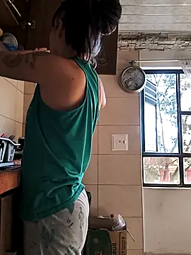 Tefannyy  online show from February 8, 1:25 pm