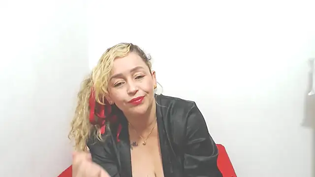 ariellth online show from January 13, 5:07 pm