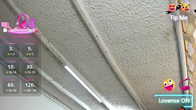 Snapshot of Selenakyle92_ chatting on October 8, 4:26 pm Selenakyle92 online show from October 8, 4:26 pm