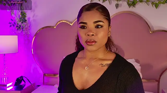 NahiaraReina online show from July 11, 1:14 pm