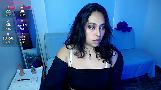 Snapshot of saba_the_courtesan chatting on December 6, 8:40 pm saba the courtesan online show from December 6, 8:40 pm