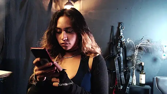 Snapshot of saba_the_courtesan chatting on October 1, 5:35 am saba the courtesan online show from October 1, 5:35 am