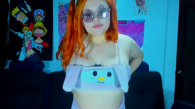 Snapshot of Lily_stone04 chatting on January 26, 5:34 am Lily stone04 online show from January 26, 5:34 am