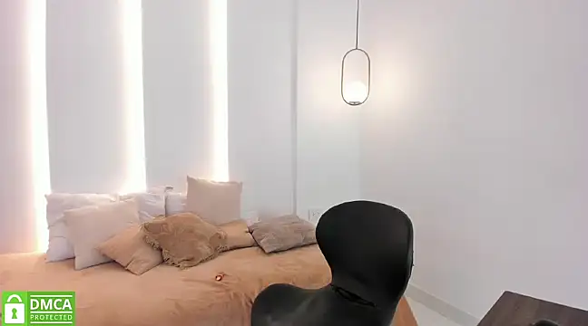 Snapshot of Ifis_tiresia1 chatting on December 18, 8:53 am Ifis tiresia1 online show from December 18, 8:53 am