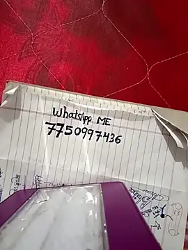 Snapshot of riteshika chatting on December 17, 12:27 am riteshika online show from December 17, 12:27 am