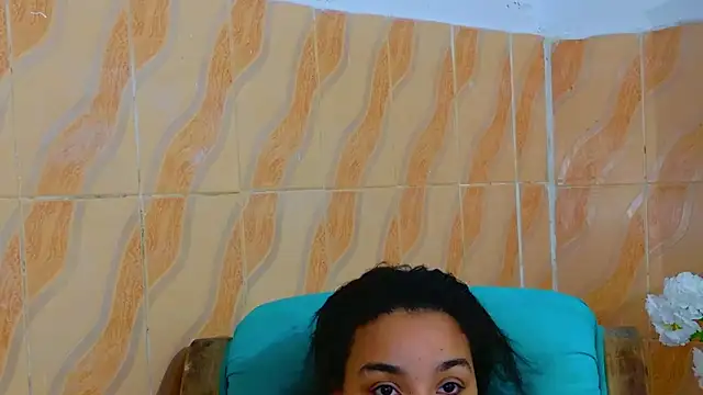 Snapshot of EileenBenzon chatting on May 14, 2:02 pm EileenBenzon online show from May 14, 2:02 pm