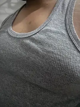 ved240 online show from December 2, 5:35 am