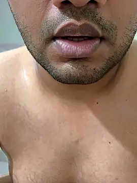 ved240 online show from March 11, 1:06 pm