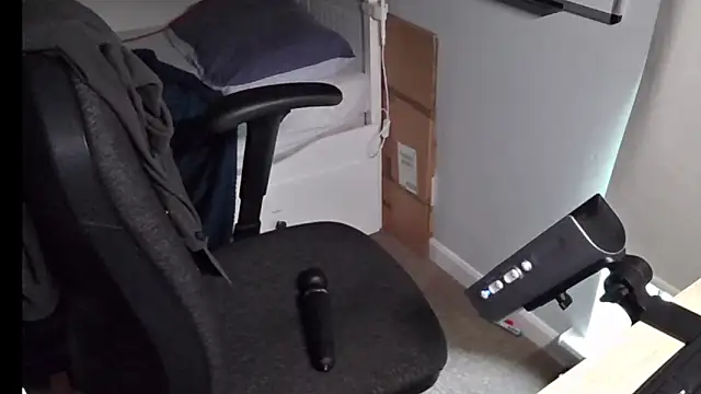 an4y8ot online show from May 17, 6:44 am