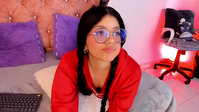 Snapshot of lana_dol chatting on January 28, 12:22 pm lana dol online show from January 28, 12:22 pm