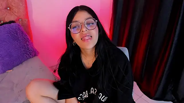 Snapshot of lana_dol chatting on February 11, 2:57 pm lana dol online show from February 11, 2:57 pm