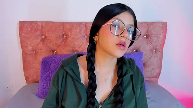 Snapshot of lana_dol chatting on February 12, 12:01 pm lana dol online show from February 12, 12:01 pm