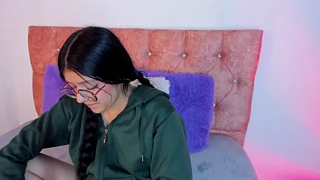 Snapshot of lana_dol chatting on February 12, 3:05 pm lana dol online show from February 12, 3:05 pm