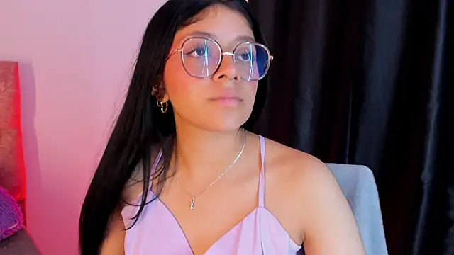 Snapshot of lana_dol chatting on February 19, 12:00 pm lana dol online show from February 19, 12:00 pm