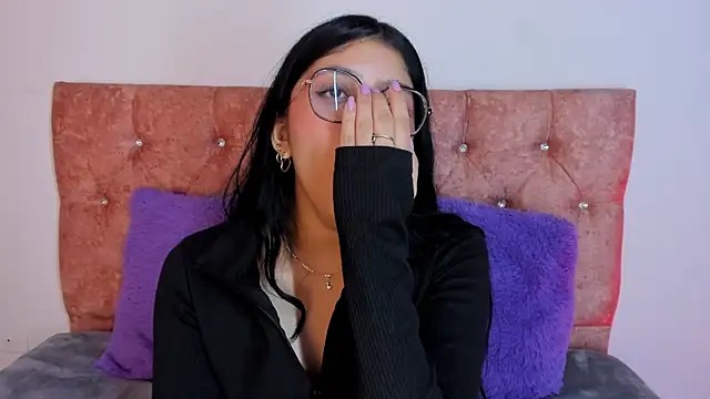 Snapshot of lana_dol chatting on February 26, 2:57 pm lana dol online show from February 26, 2:57 pm