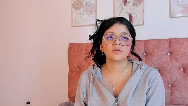 Snapshot of lana_dol chatting on March 5, 6:23 pm lana dol online show from March 5, 6:23 pm