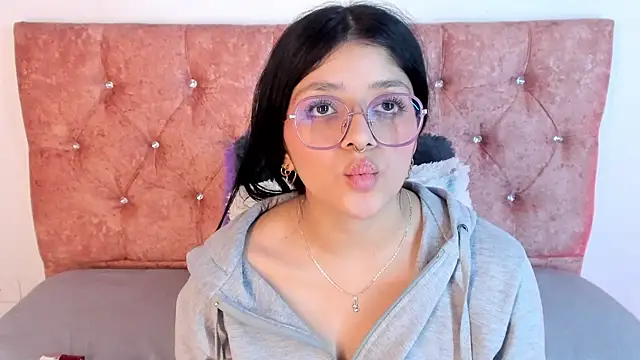 Snapshot of lana_dol chatting on March 15, 3:16 pm lana dol online show from March 15, 3:16 pm