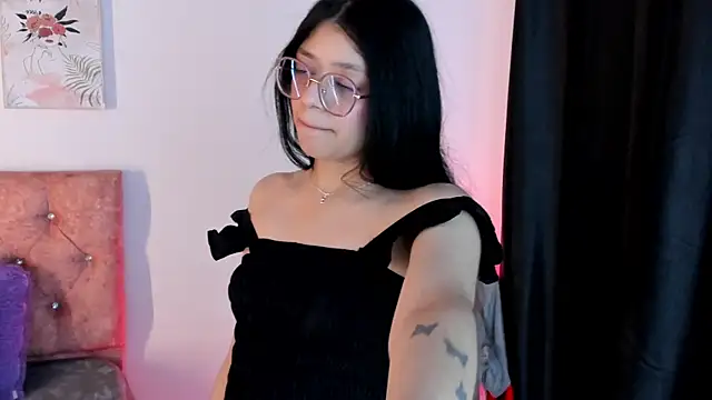 Snapshot of lana_dol chatting on March 22, 12:25 pm lana dol online show from March 22, 12:25 pm