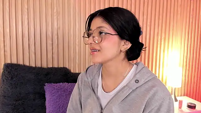 Snapshot of lana_dol chatting on September 15, 1:00 pm lana dol online show from September 15, 1:00 pm