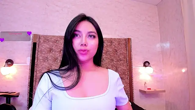 Snapshot of gaby_desire777 chatting on February 20, 11:10 pm gaby desire777 online show from February 20, 11:10 pm