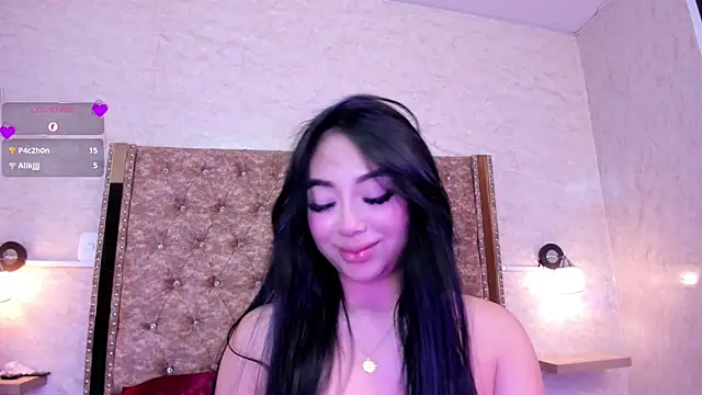 Snapshot of gaby_desire777 chatting on March 9, 3:32 am gaby desire777 online show from March 9, 3:32 am